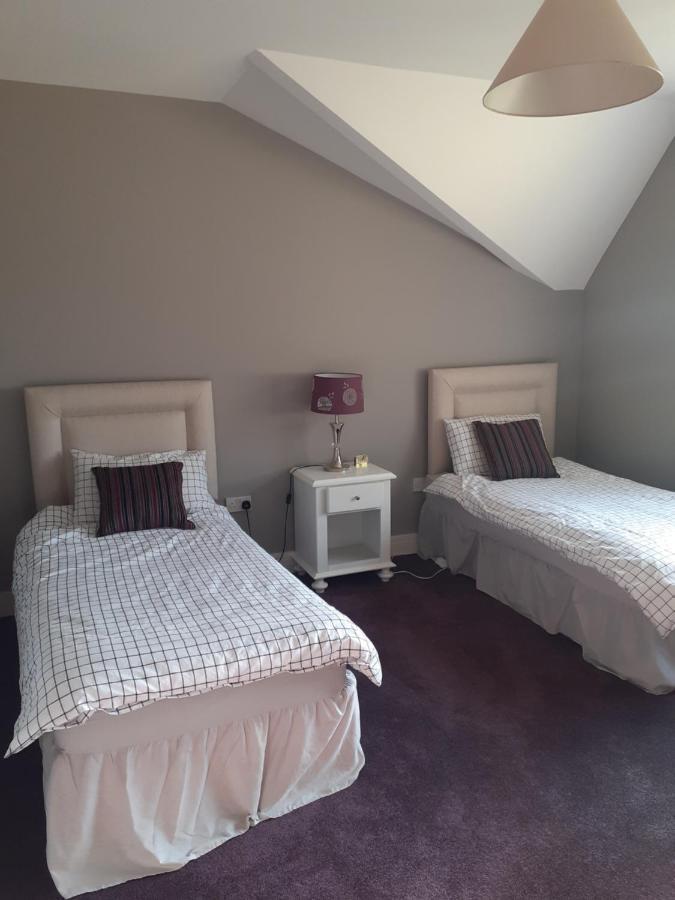 Single Or Twin Room In Lovely Country Residence Nobber Exterior photo