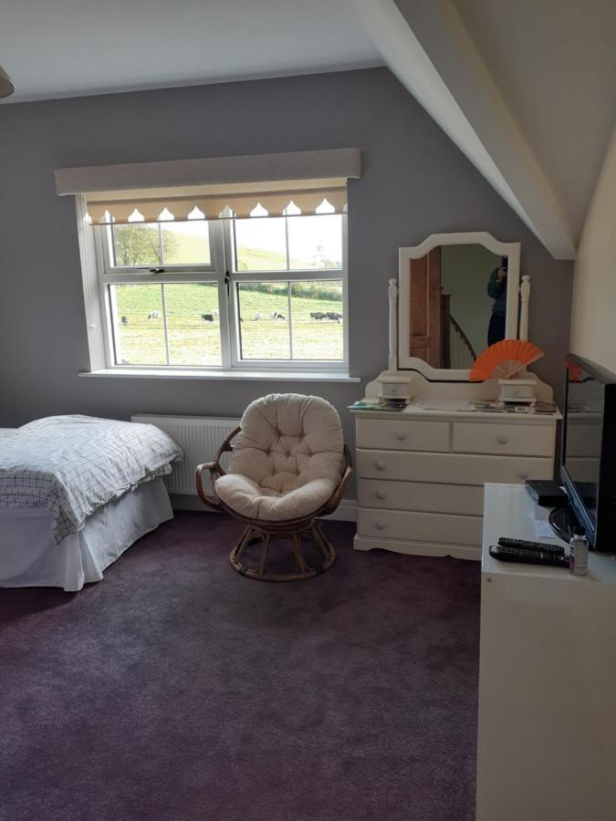 Single Or Twin Room In Lovely Country Residence Nobber Exterior photo