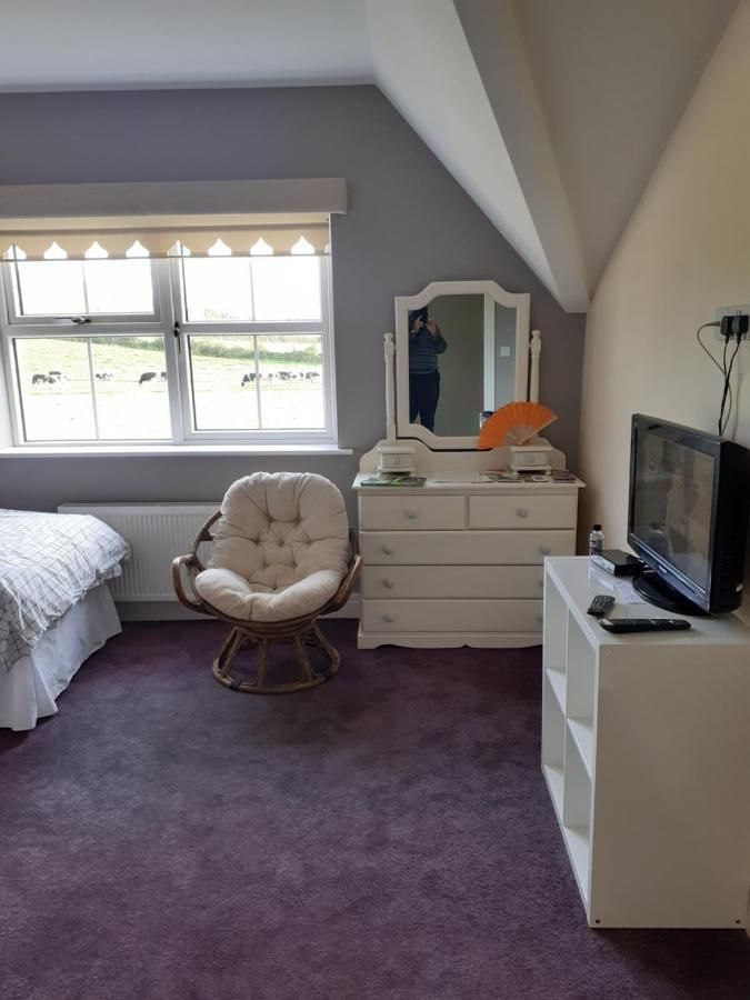 Single Or Twin Room In Lovely Country Residence Nobber Exterior photo
